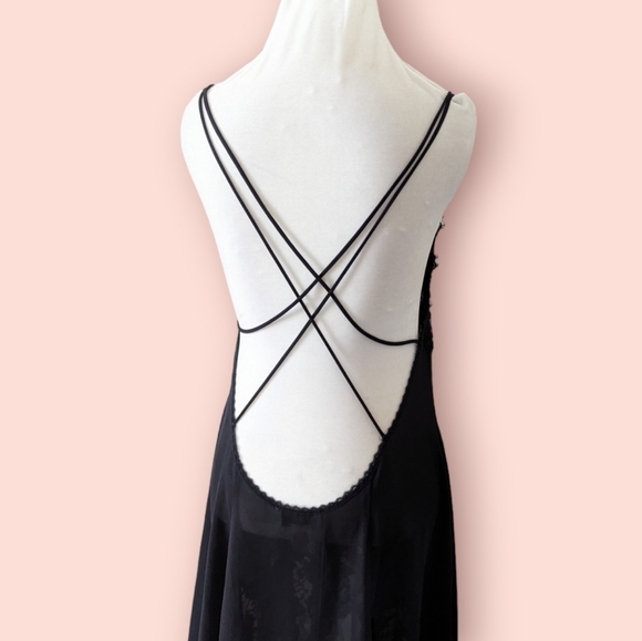 Victoria's Secret Black Lace Chemise - Picture 4 of 5